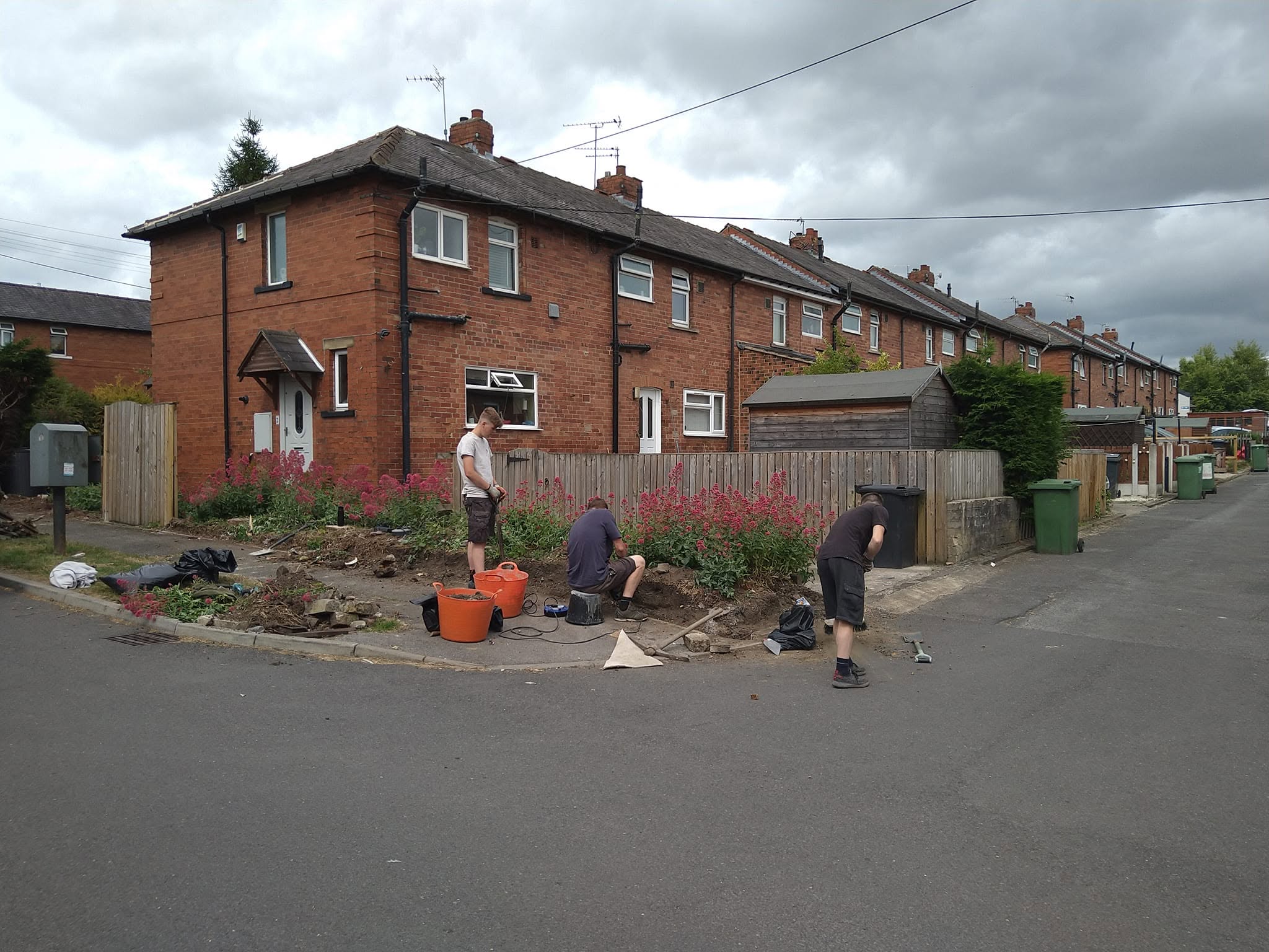 The Oakenshaw Building Services team on site